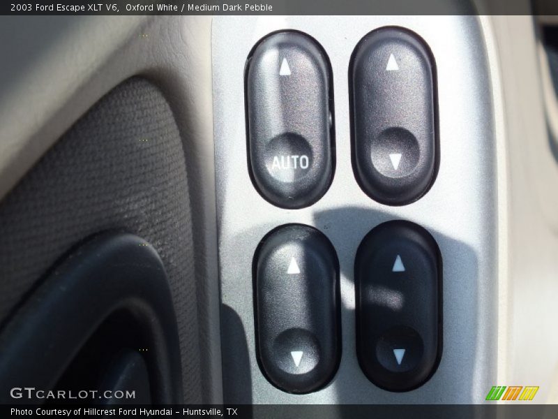Oxford White / Medium Dark Pebble 2003 Ford Escape XLT V6