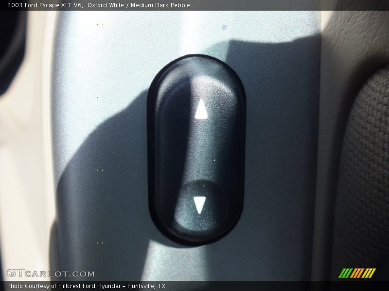 Oxford White / Medium Dark Pebble 2003 Ford Escape XLT V6