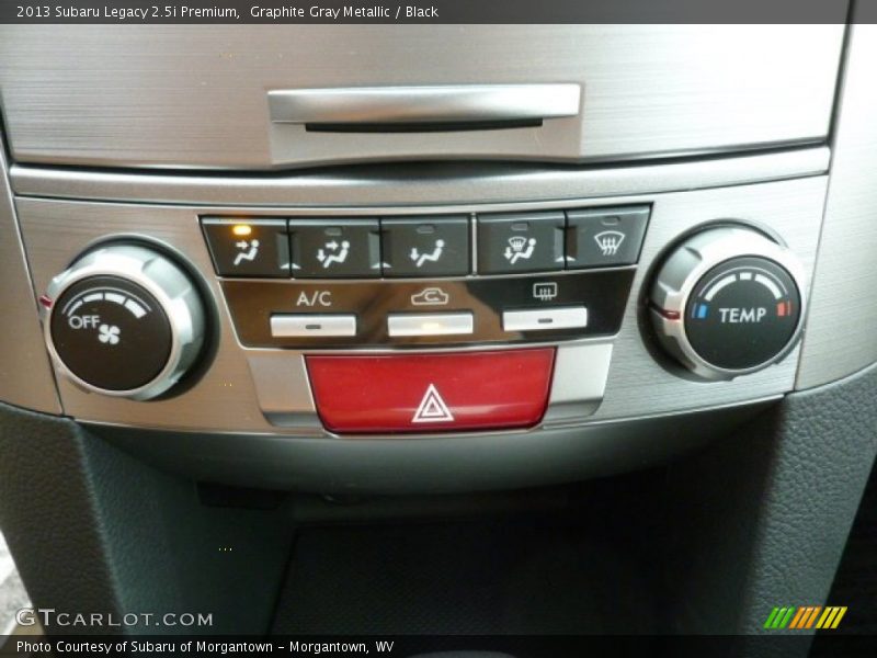 Controls of 2013 Legacy 2.5i Premium