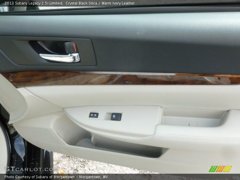 Crystal Black Silica / Warm Ivory Leather 2013 Subaru Legacy 2.5i Limited