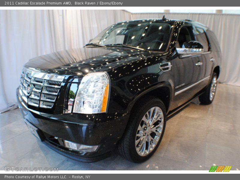 Front 3/4 View of 2011 Escalade Premium AWD