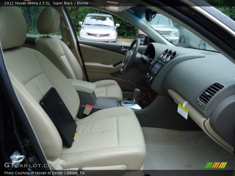 Super Black / Blonde 2012 Nissan Altima 2.5 SL