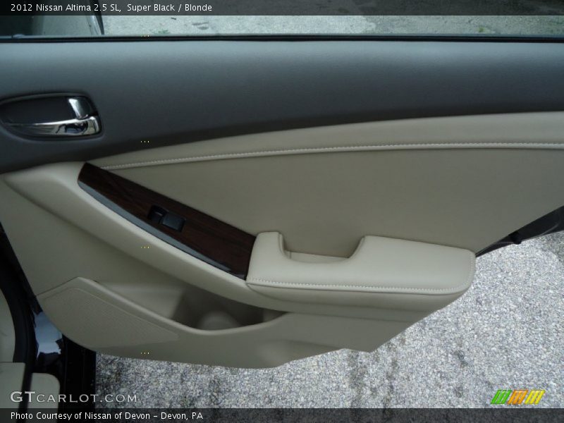 Super Black / Blonde 2012 Nissan Altima 2.5 SL