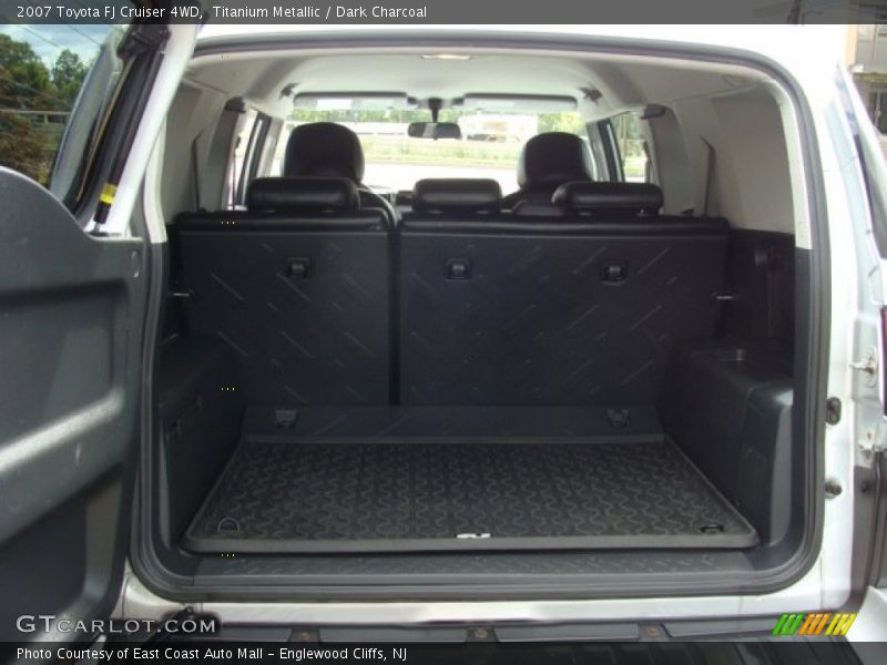 Titanium Metallic / Dark Charcoal 2007 Toyota FJ Cruiser 4WD
