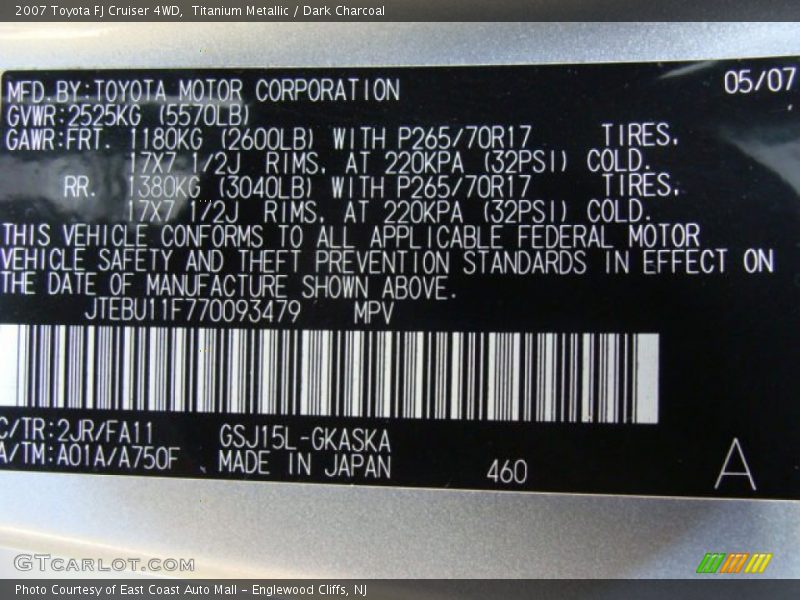 Titanium Metallic / Dark Charcoal 2007 Toyota FJ Cruiser 4WD