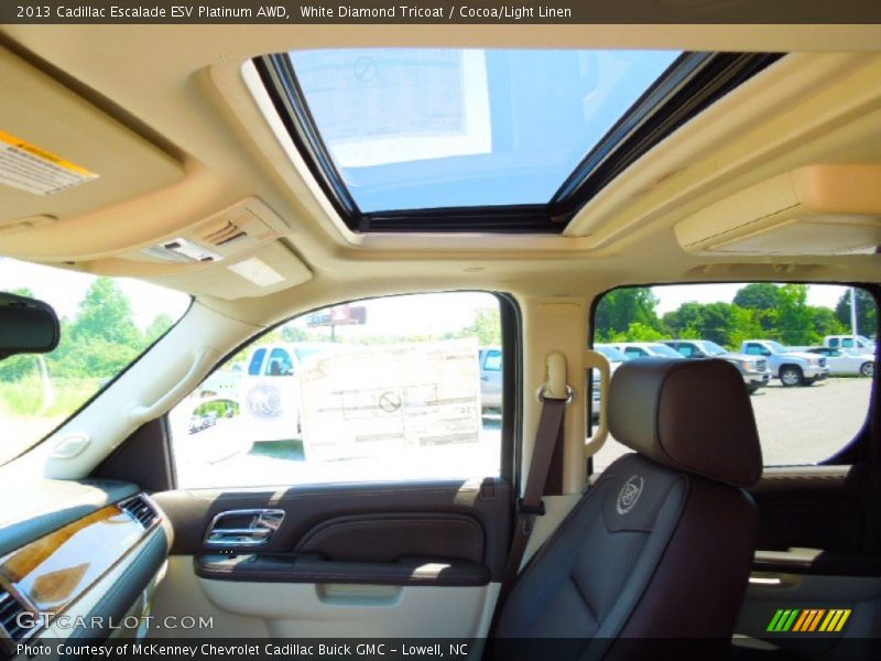 Sunroof of 2013 Escalade ESV Platinum AWD