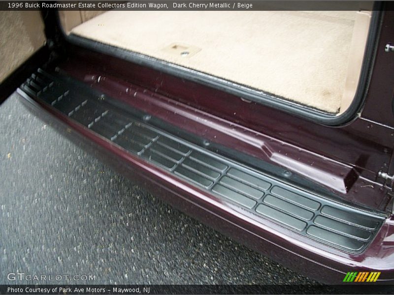 Dark Cherry Metallic / Beige 1996 Buick Roadmaster Estate Collectors Edition Wagon
