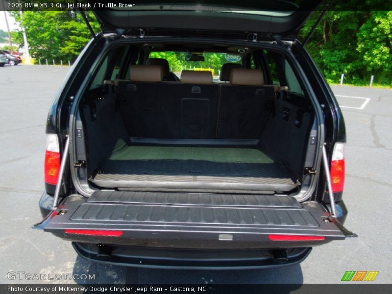 Jet Black / Truffle Brown 2005 BMW X5 3.0i