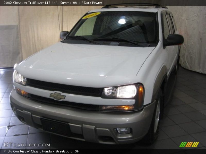 Summit White / Dark Pewter 2002 Chevrolet TrailBlazer LTZ 4x4