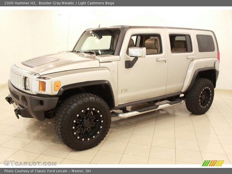 Boulder Gray Metallic / Light Cashmere Beige 2006 Hummer H3