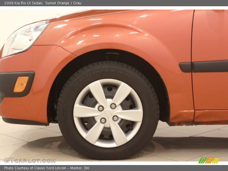  2009 Rio LX Sedan Wheel