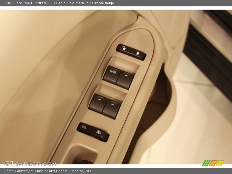 Pueblo Gold Metallic / Pebble Beige 2005 Ford Five Hundred SE