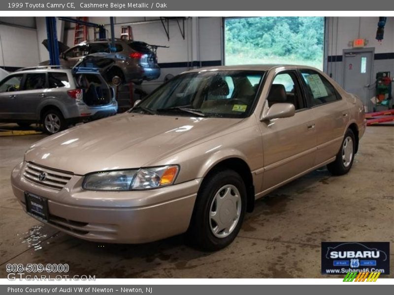 Cashmere Beige Metallic / Oak 1999 Toyota Camry CE