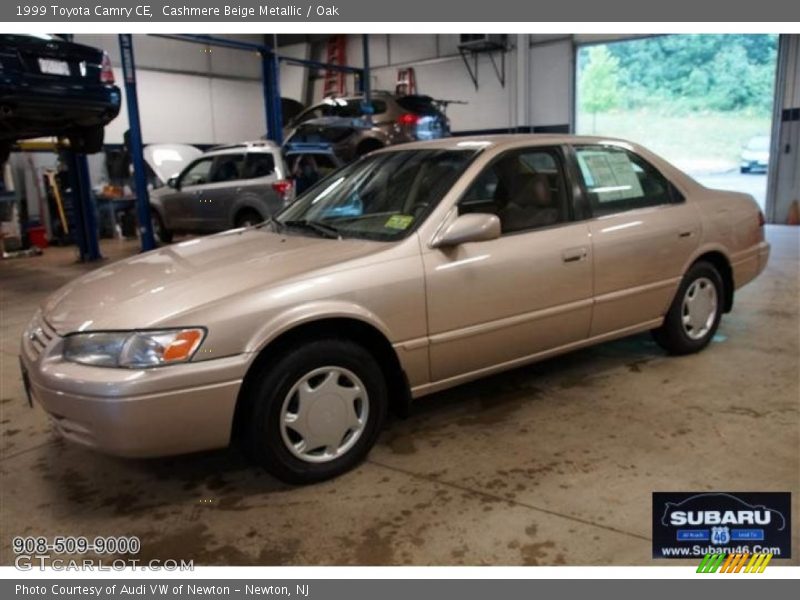 Cashmere Beige Metallic / Oak 1999 Toyota Camry CE