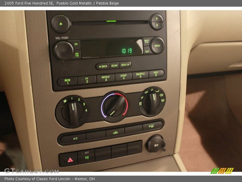 Pueblo Gold Metallic / Pebble Beige 2005 Ford Five Hundred SE