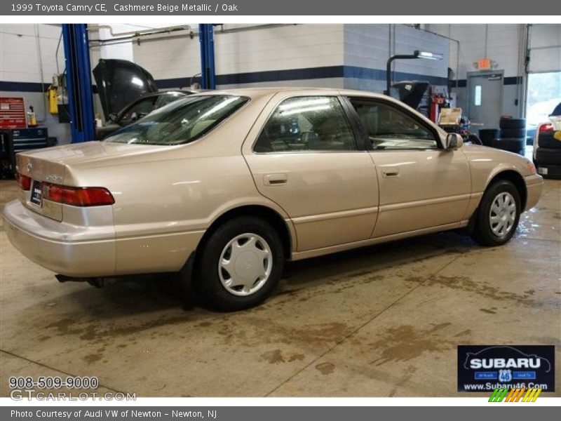 Cashmere Beige Metallic / Oak 1999 Toyota Camry CE