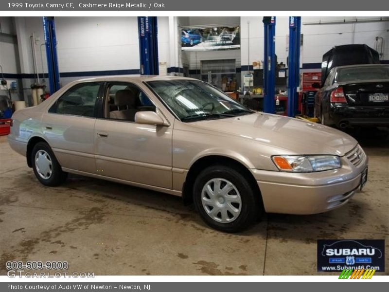 Cashmere Beige Metallic / Oak 1999 Toyota Camry CE