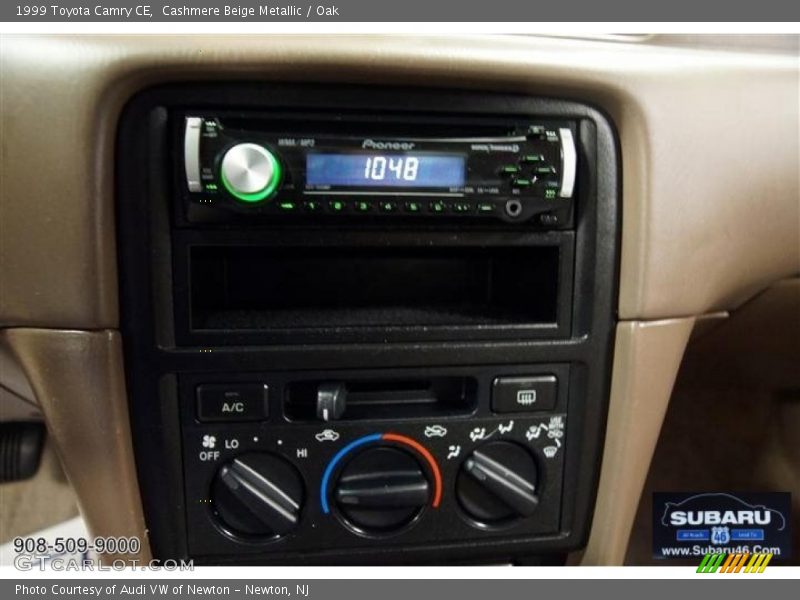 Cashmere Beige Metallic / Oak 1999 Toyota Camry CE