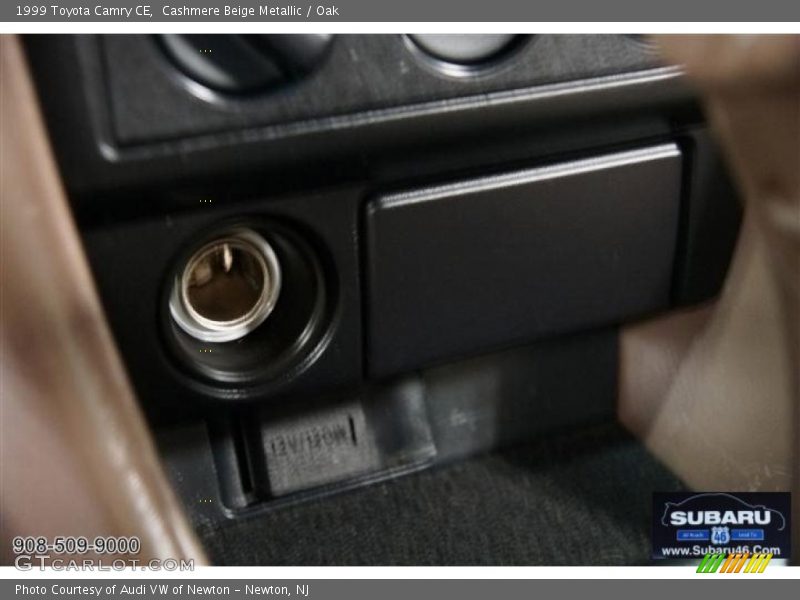 Cashmere Beige Metallic / Oak 1999 Toyota Camry CE