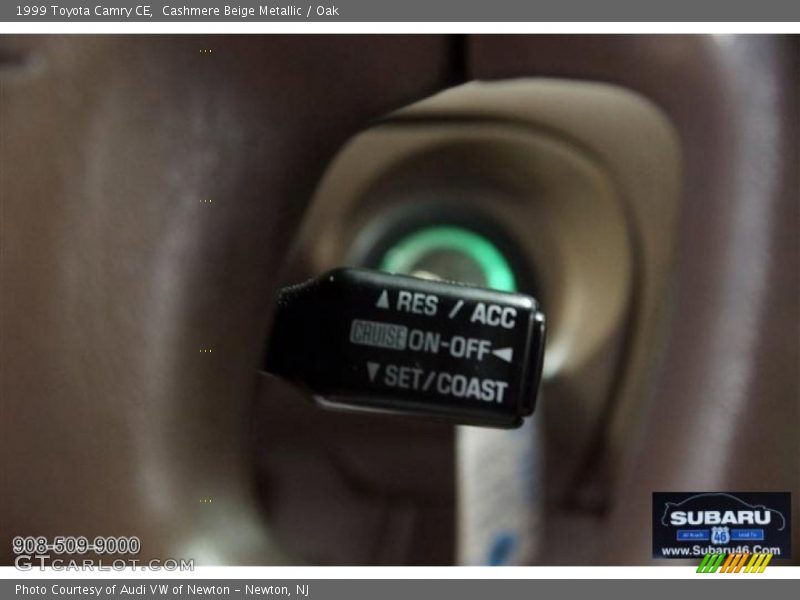Cashmere Beige Metallic / Oak 1999 Toyota Camry CE