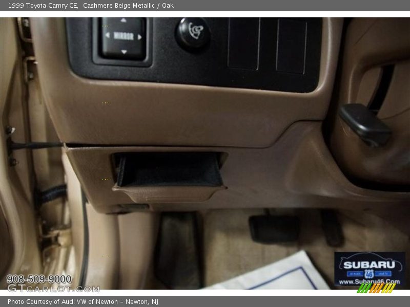 Cashmere Beige Metallic / Oak 1999 Toyota Camry CE