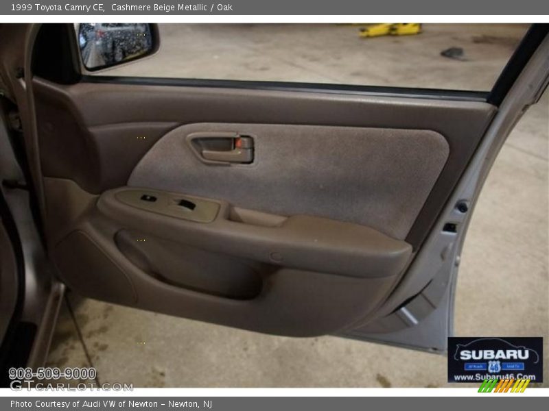 Cashmere Beige Metallic / Oak 1999 Toyota Camry CE