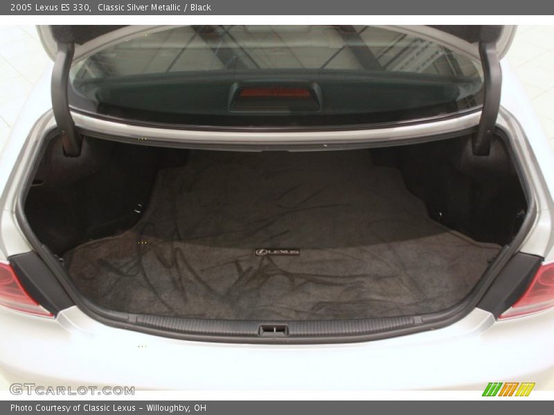Classic Silver Metallic / Black 2005 Lexus ES 330