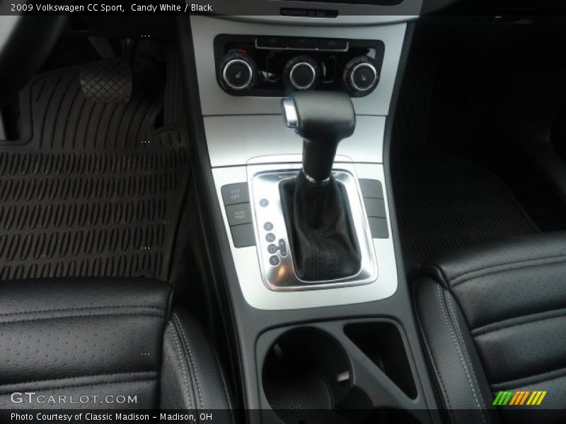 Candy White / Black 2009 Volkswagen CC Sport