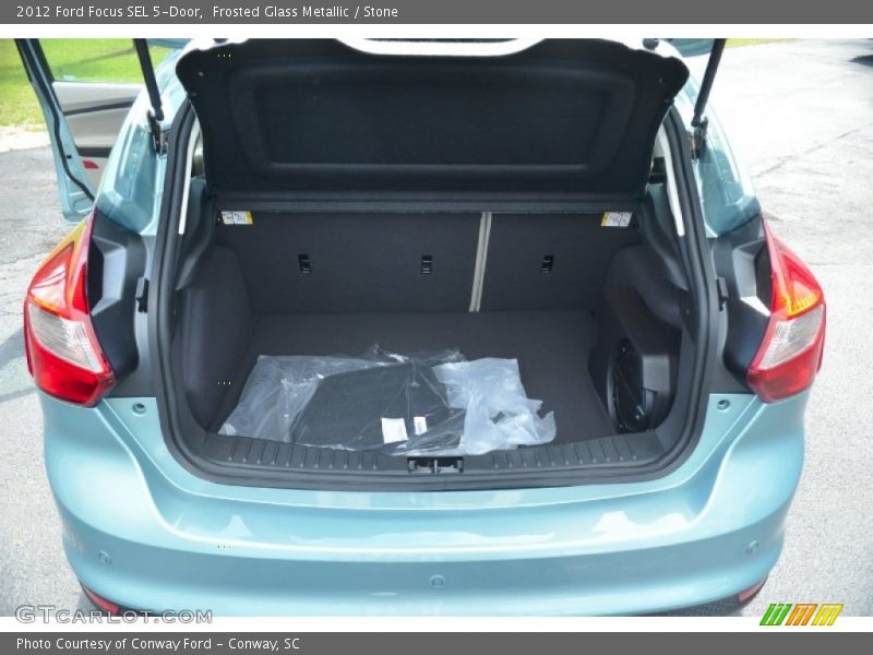  2012 Focus SEL 5-Door Trunk