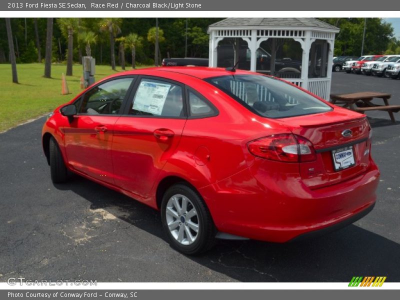 Race Red / Charcoal Black/Light Stone 2013 Ford Fiesta SE Sedan