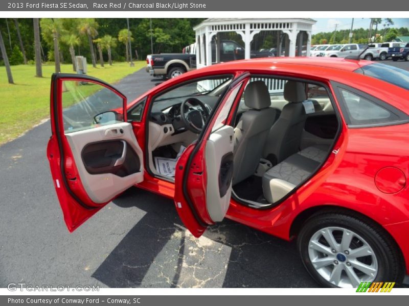 Race Red / Charcoal Black/Light Stone 2013 Ford Fiesta SE Sedan