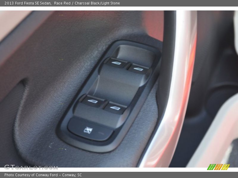 Race Red / Charcoal Black/Light Stone 2013 Ford Fiesta SE Sedan