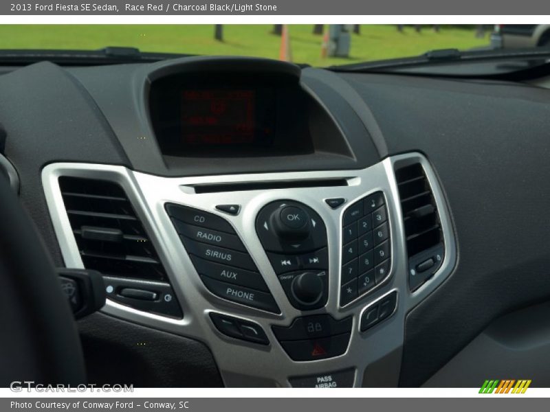 Race Red / Charcoal Black/Light Stone 2013 Ford Fiesta SE Sedan