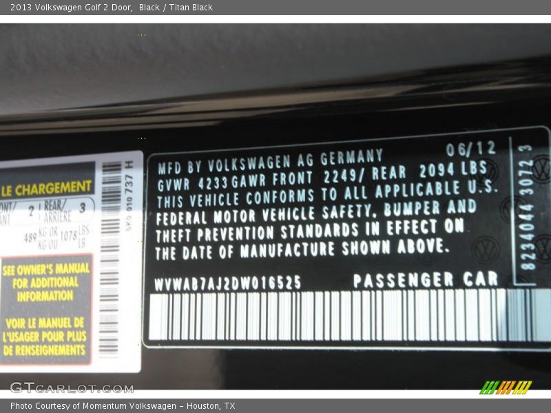 Black / Titan Black 2013 Volkswagen Golf 2 Door