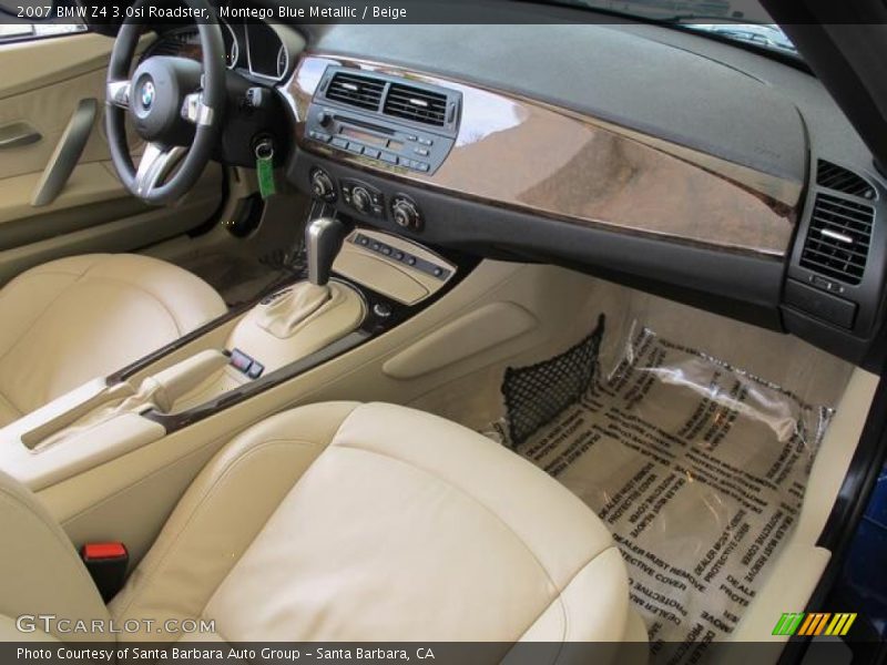Dashboard of 2007 Z4 3.0si Roadster