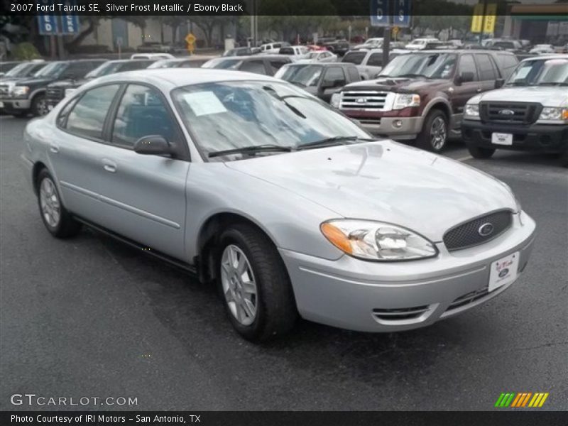 Silver Frost Metallic / Ebony Black 2007 Ford Taurus SE