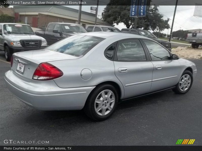 Silver Frost Metallic / Ebony Black 2007 Ford Taurus SE