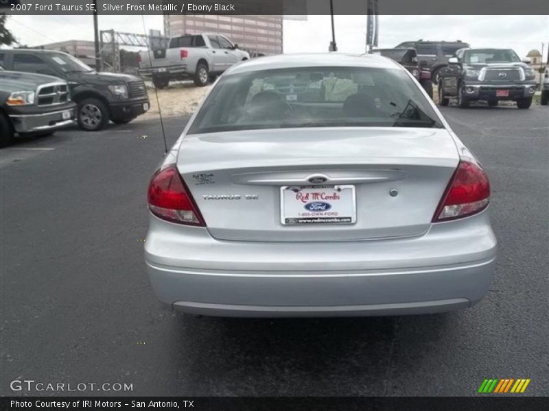 Silver Frost Metallic / Ebony Black 2007 Ford Taurus SE