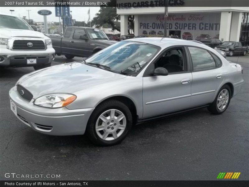 Silver Frost Metallic / Ebony Black 2007 Ford Taurus SE