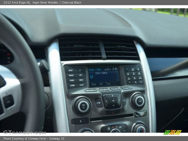 Ingot Silver Metallic / Charcoal Black 2013 Ford Edge SE