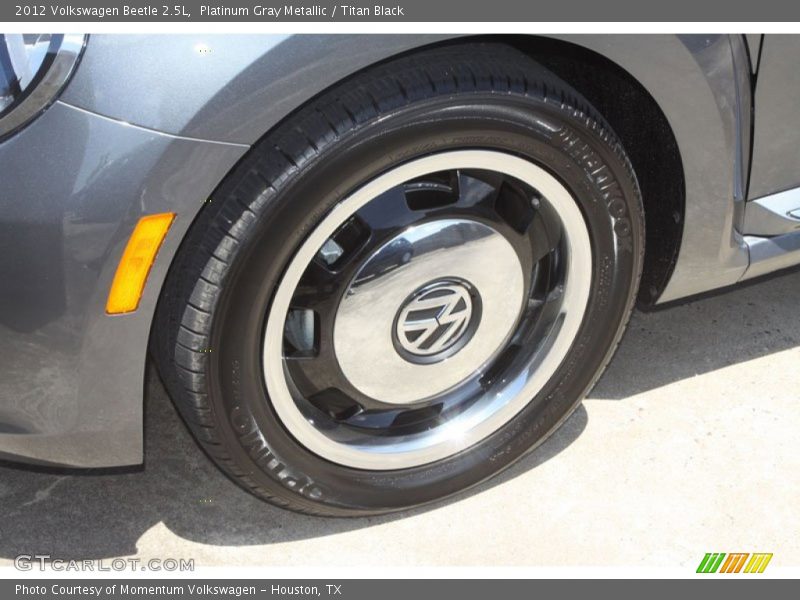 Platinum Gray Metallic / Titan Black 2012 Volkswagen Beetle 2.5L