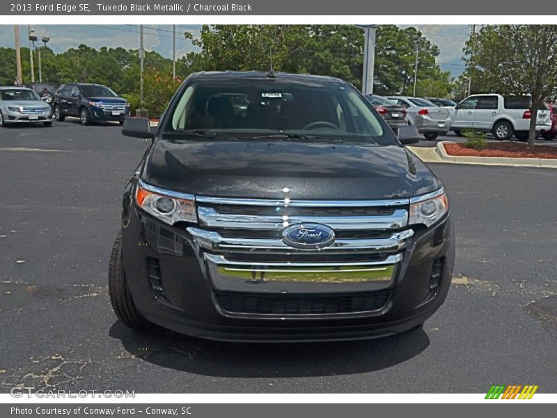 Tuxedo Black Metallic / Charcoal Black 2013 Ford Edge SE