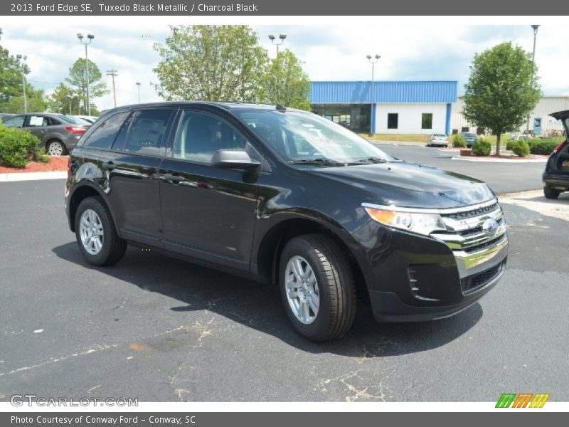 Tuxedo Black Metallic / Charcoal Black 2013 Ford Edge SE