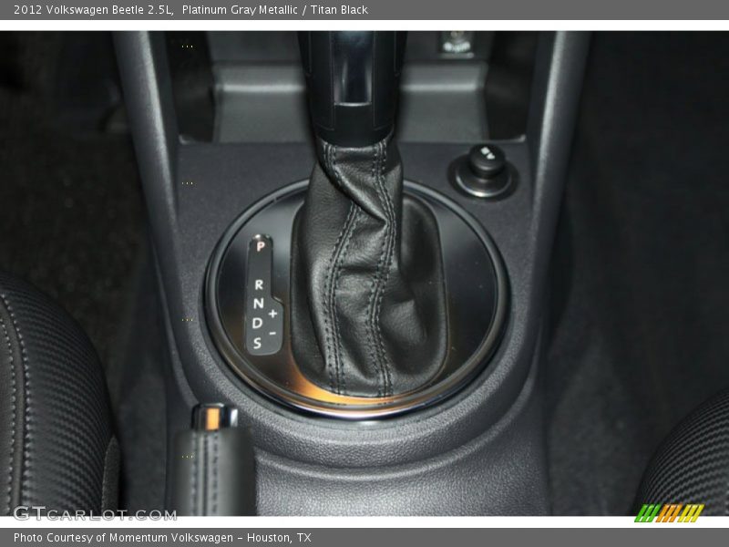 Platinum Gray Metallic / Titan Black 2012 Volkswagen Beetle 2.5L