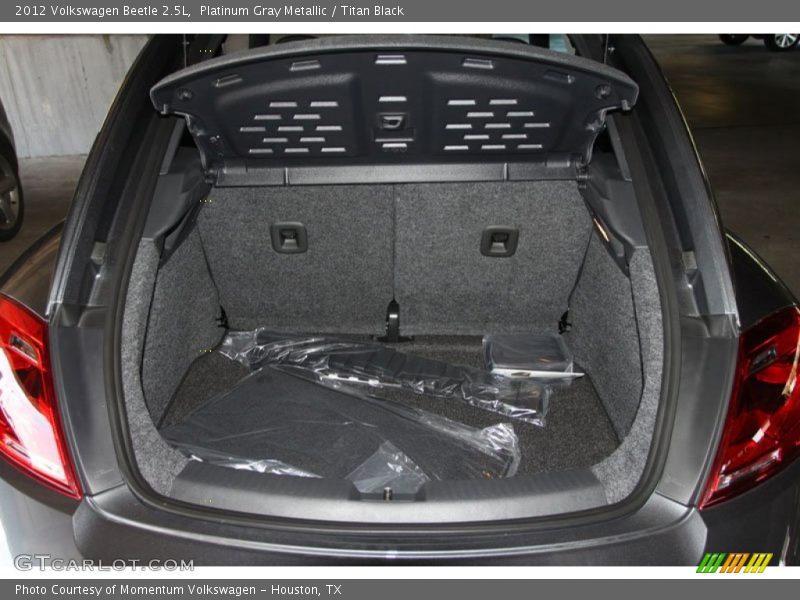 Platinum Gray Metallic / Titan Black 2012 Volkswagen Beetle 2.5L