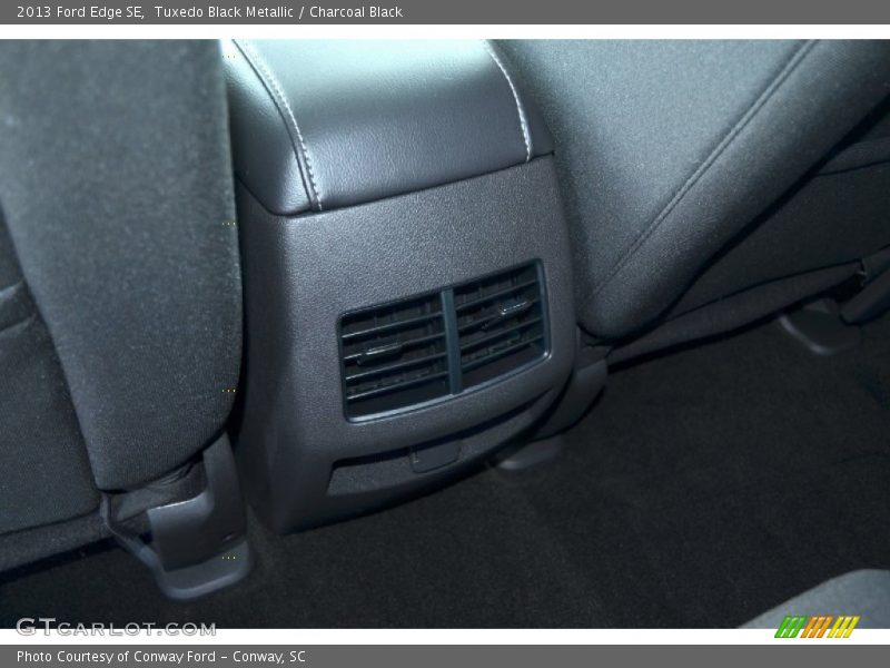 Tuxedo Black Metallic / Charcoal Black 2013 Ford Edge SE