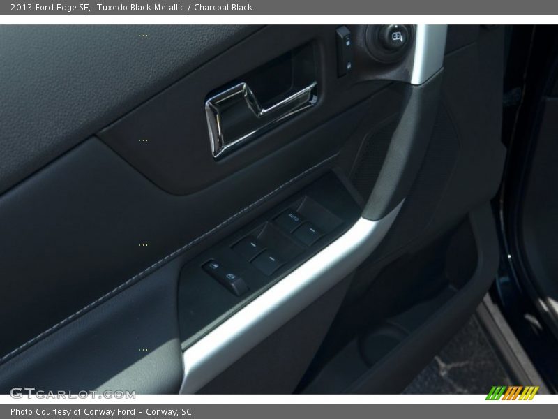 Tuxedo Black Metallic / Charcoal Black 2013 Ford Edge SE