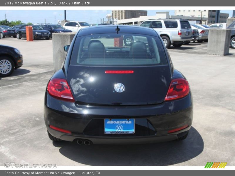 Black / Titan Black 2012 Volkswagen Beetle 2.5L