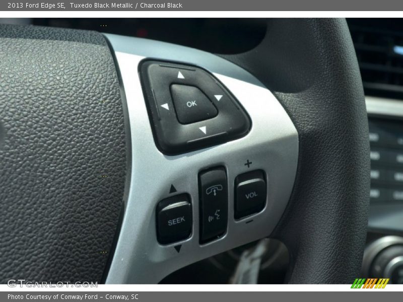 Tuxedo Black Metallic / Charcoal Black 2013 Ford Edge SE