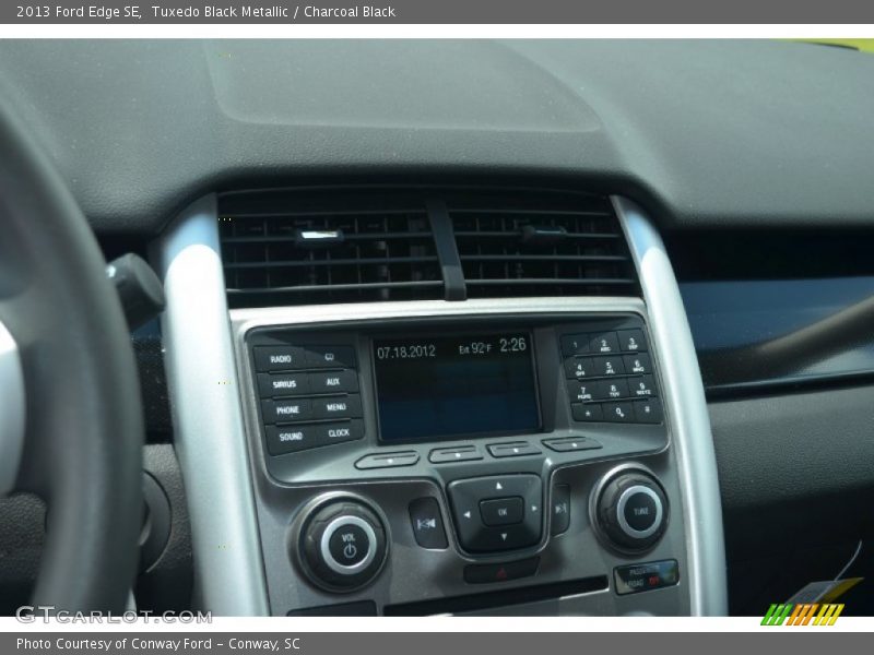Tuxedo Black Metallic / Charcoal Black 2013 Ford Edge SE